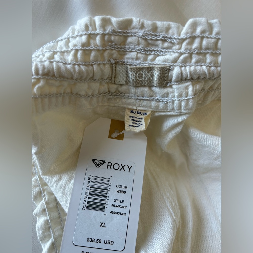 NWT Roxy shorts. Sz XL. Off white linen blend. Rope tie detail. Adorable! - Picture 9 of 16